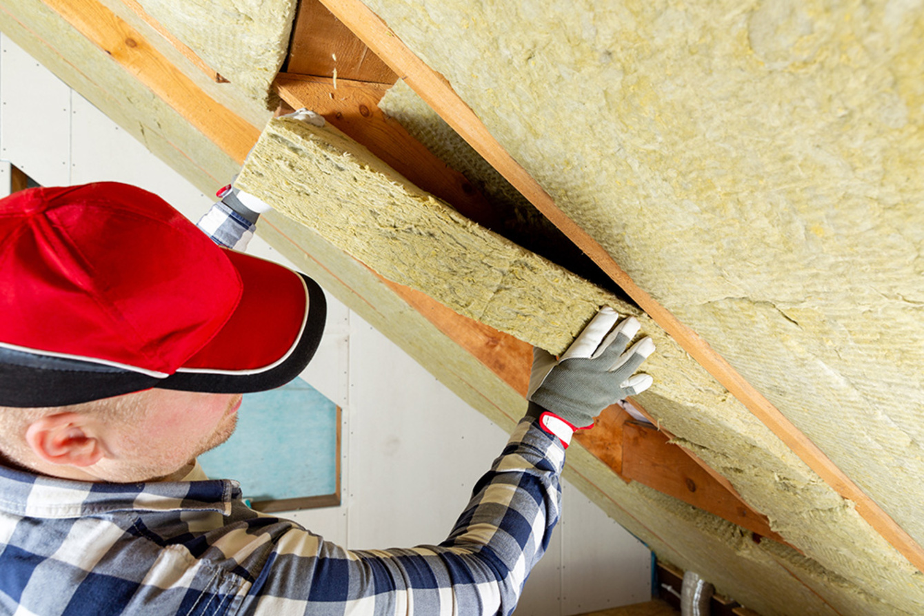 Energet. Dachsanierung bei S&S works GmbH Dach-, Solar- und Elektrotechnik in Tüttleben